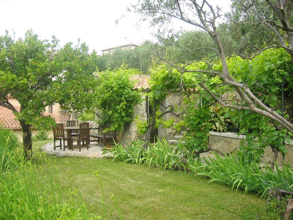 Mas De Vence - Hotel-Restaurant Exterior foto